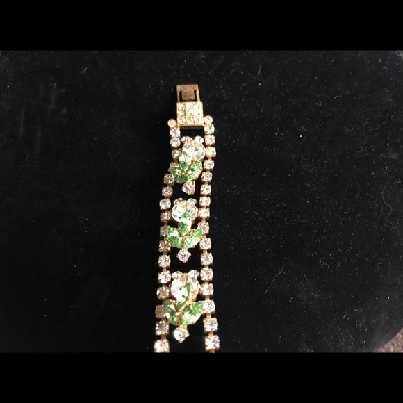 Rhinestone white green leaf design bracelet. - Picture 3 of 4